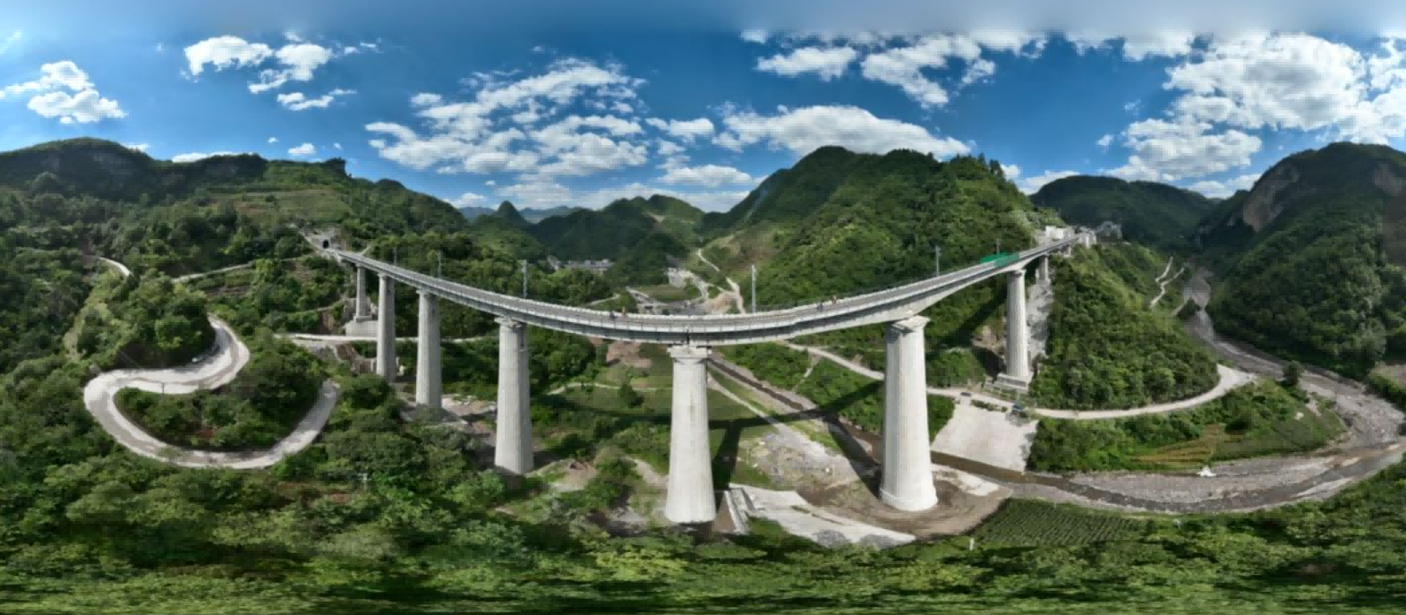 服務(wù)戰(zhàn)略大局，促進(jìn)區(qū)域協(xié)調(diào)發(fā)展 ——天晟源環(huán)保敘畢鐵路環(huán)保驗(yàn)收順利通過(guò)專家評(píng)審